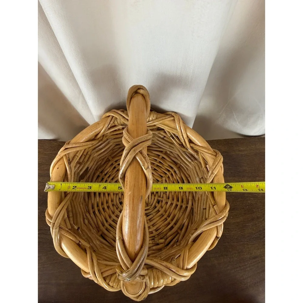 N/A measures woven tall